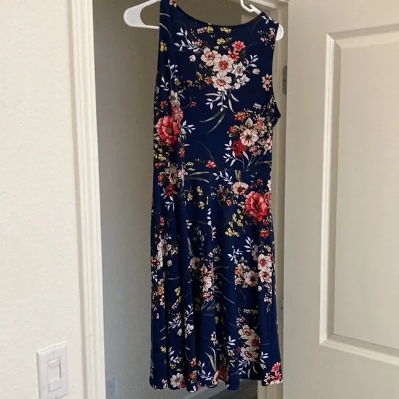 Kaileigh Floral Faux Wrap Dress - Picture 2 of 3